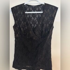 Inwear - Black Lace Sleeveless V-Neck Top
